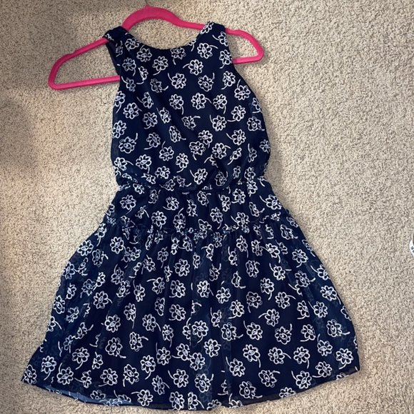 David Charles Navy Dress with White Flowers Size 12 years - Picture 2 of 7